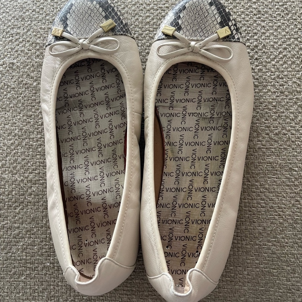 Vionic Women's Cream Ballet Flats with Snake-Print Cap Toe and Gold Accents